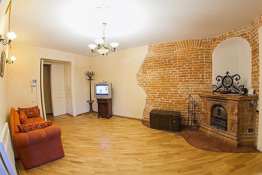 Historic Apartment Near Rynor Square Lvov Exteriér fotografie